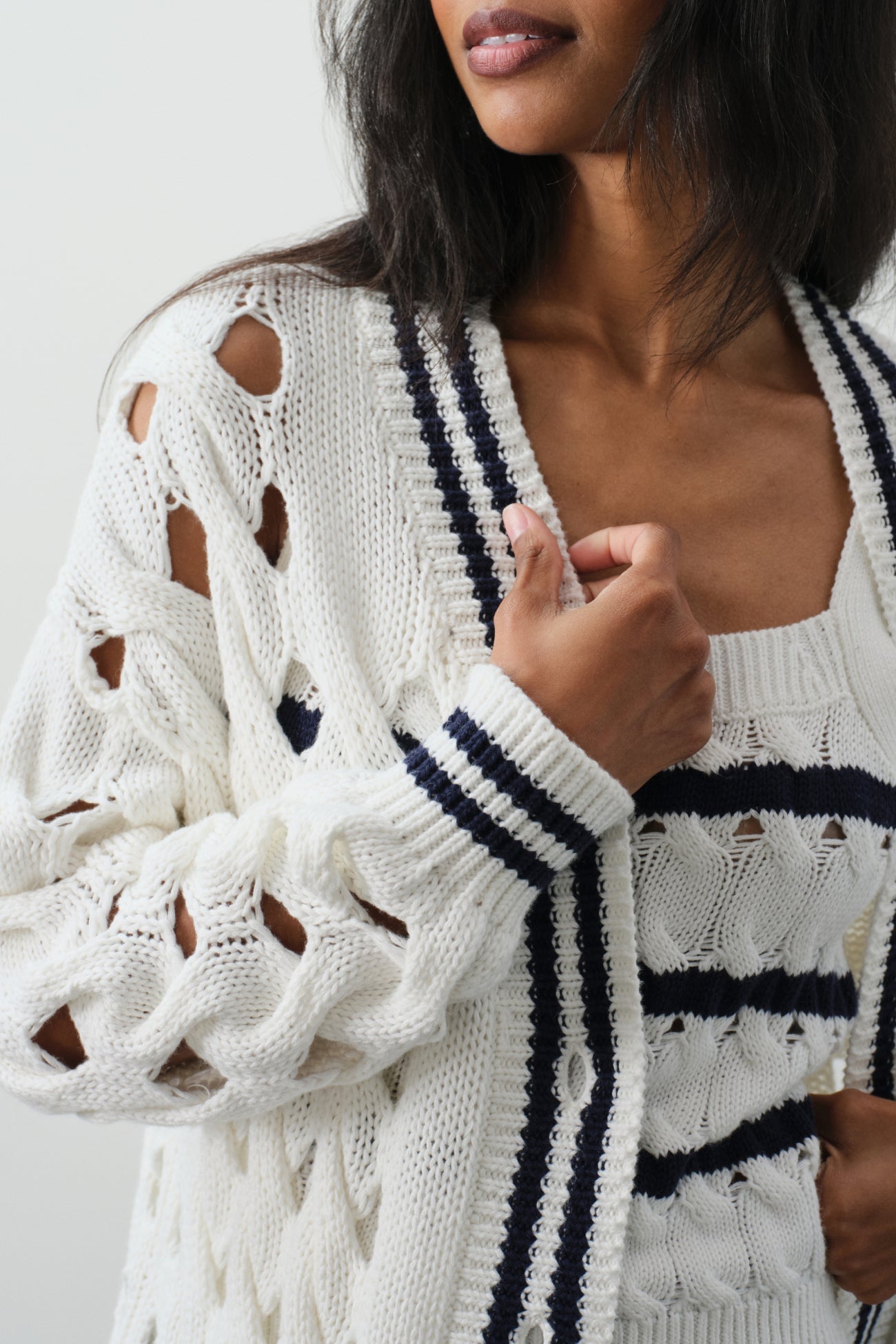 MIRRA OVERSIZED CABLE KNIT CARDIGAN