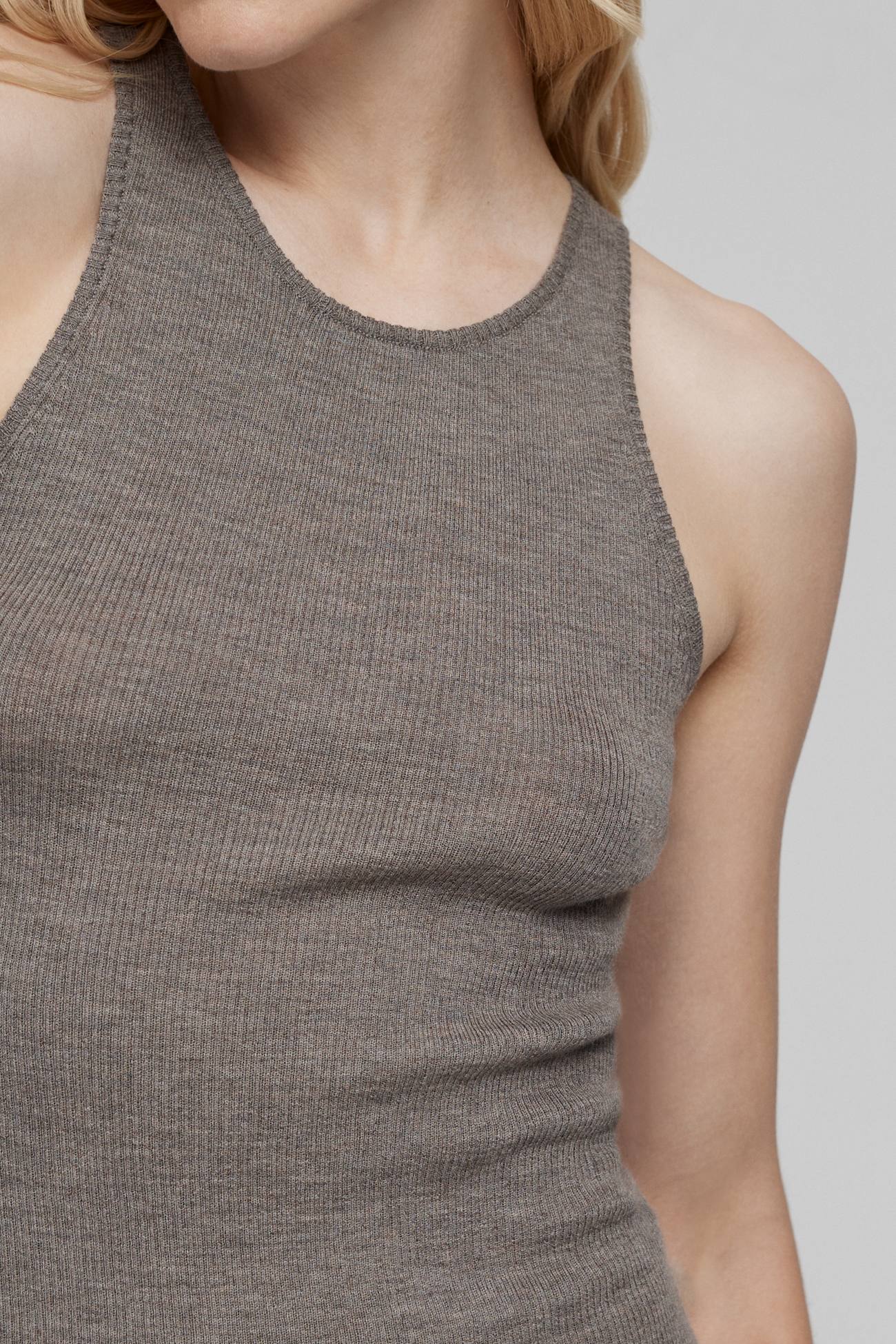 CAROLINA CREWNECK CASHMERE TANK